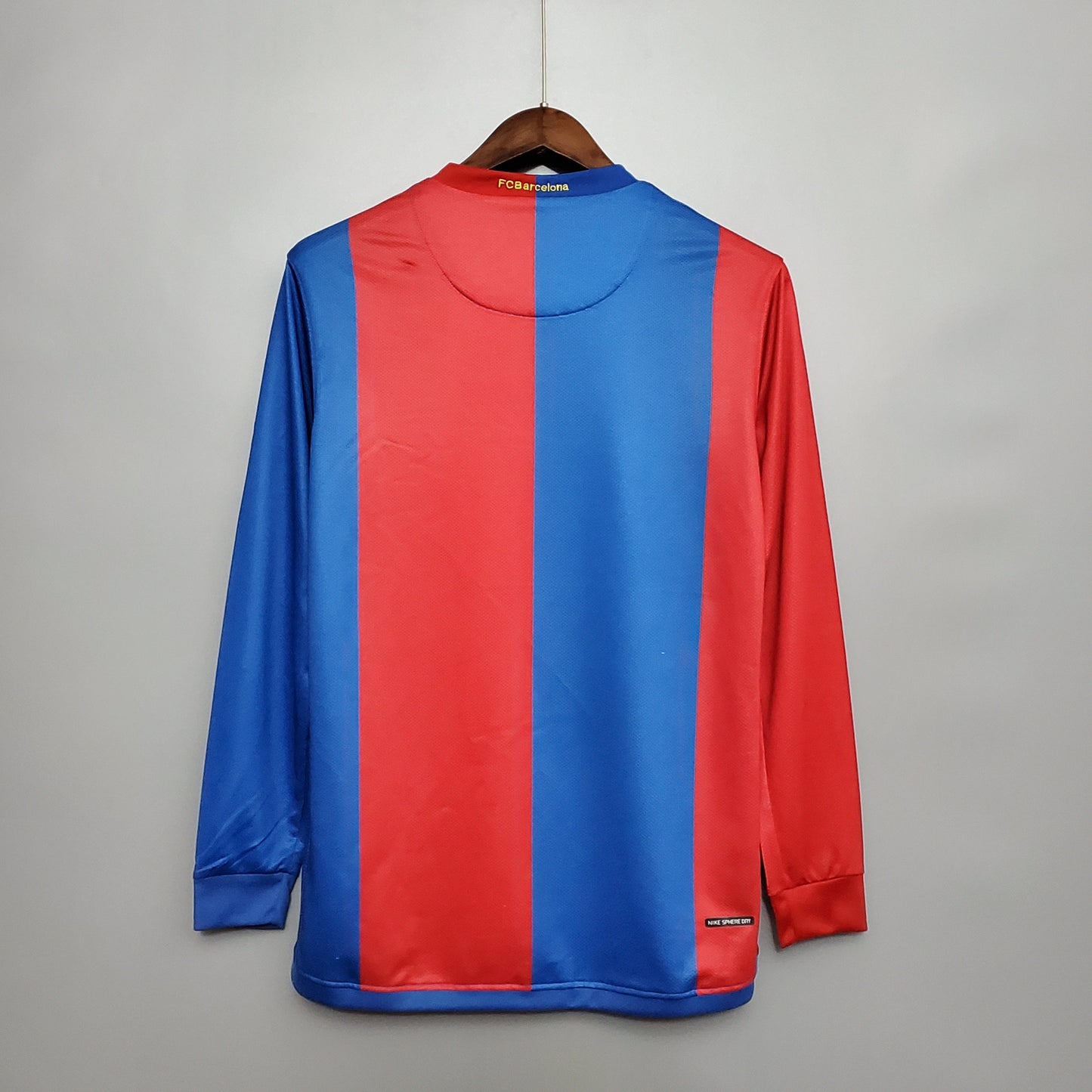 Camisa Barcelona Titular 06/07 - Versão Retro Manga Comprida