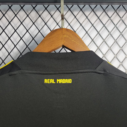 Camisa Real Madrid Goleiro Preta 11/12 - Versão Retro