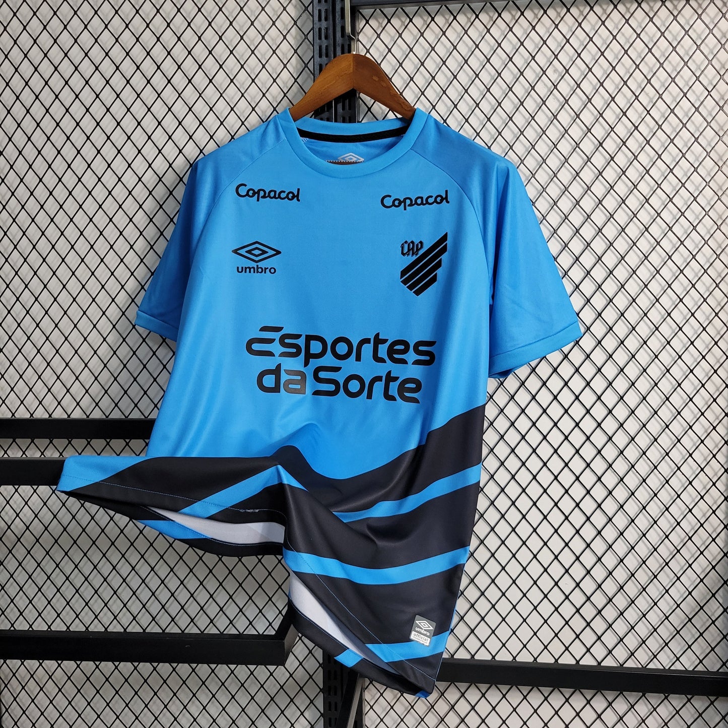 Camisa Athletico Paranaense 23/24 - Umbro Torcedor Masculina