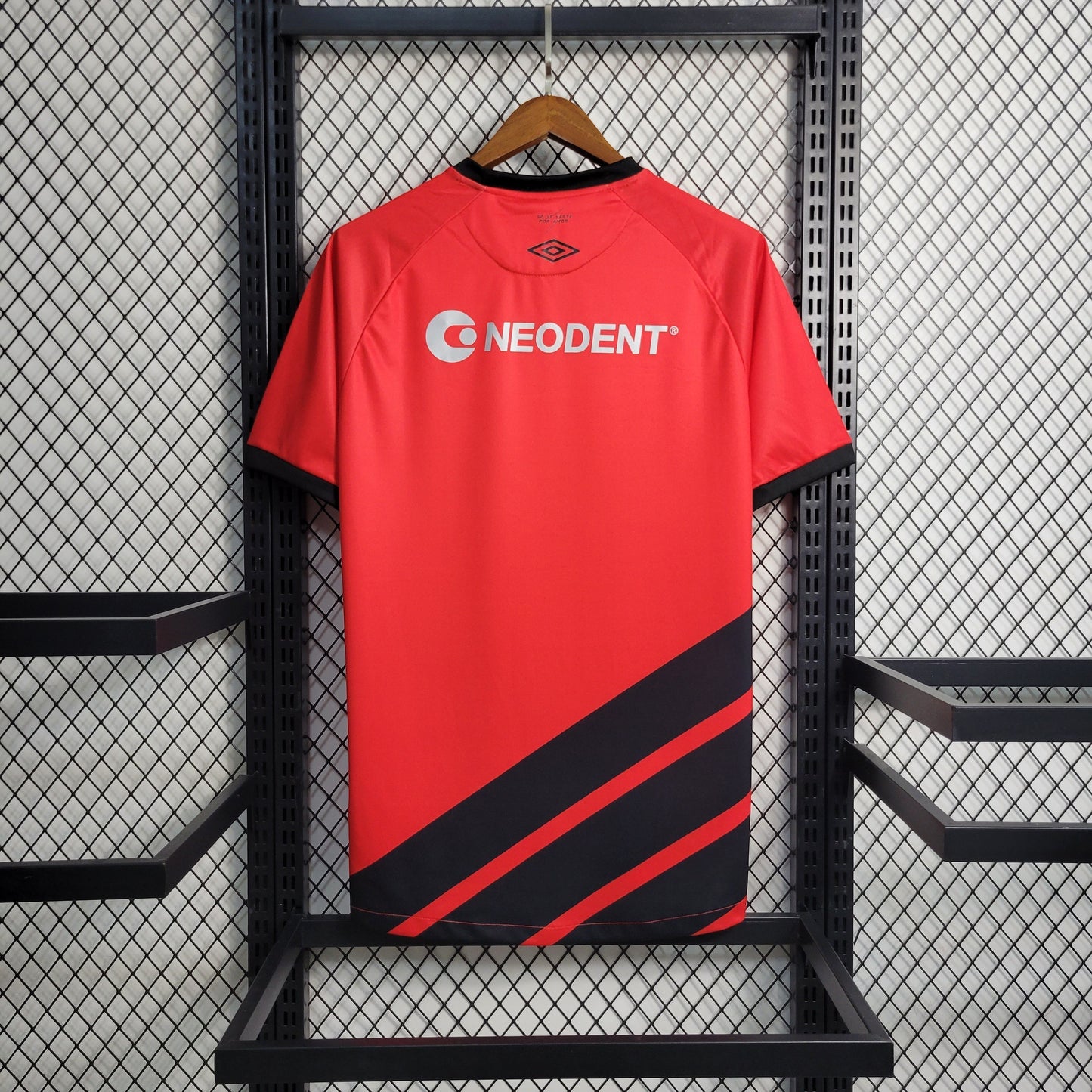 Camisa Athletico Paranaense Home 23/24 - Umbro Torcedor Masculina