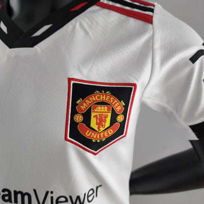 Kit Infantil Manchester United Reserva 22/23