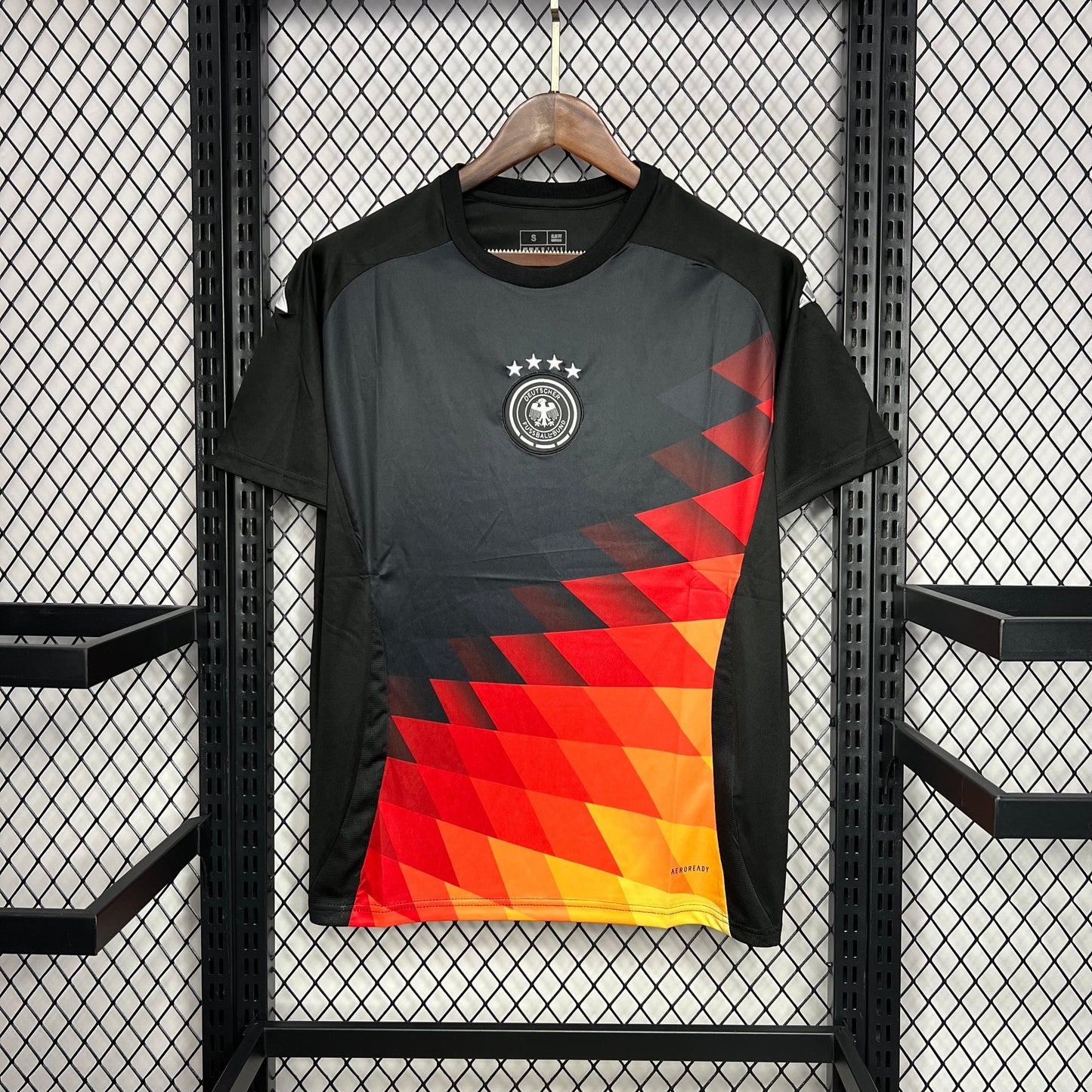Camisa Alemanha Pré-Jogo 24/25 - Torcedor Masculina