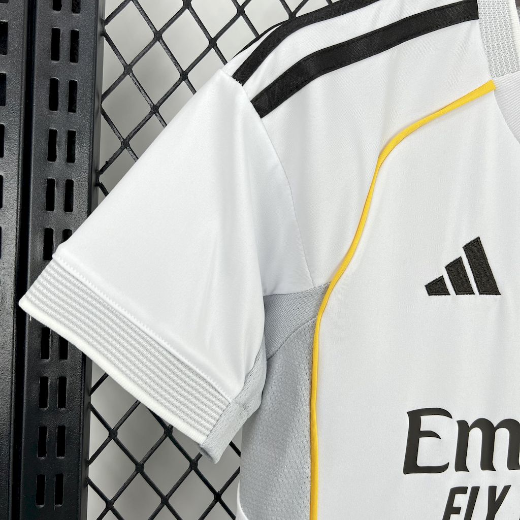 Kit Infantil Real Madrid Home 25/26